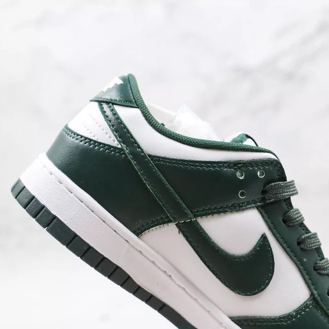 NIKE DUNK LOW SPARTAN GREEN