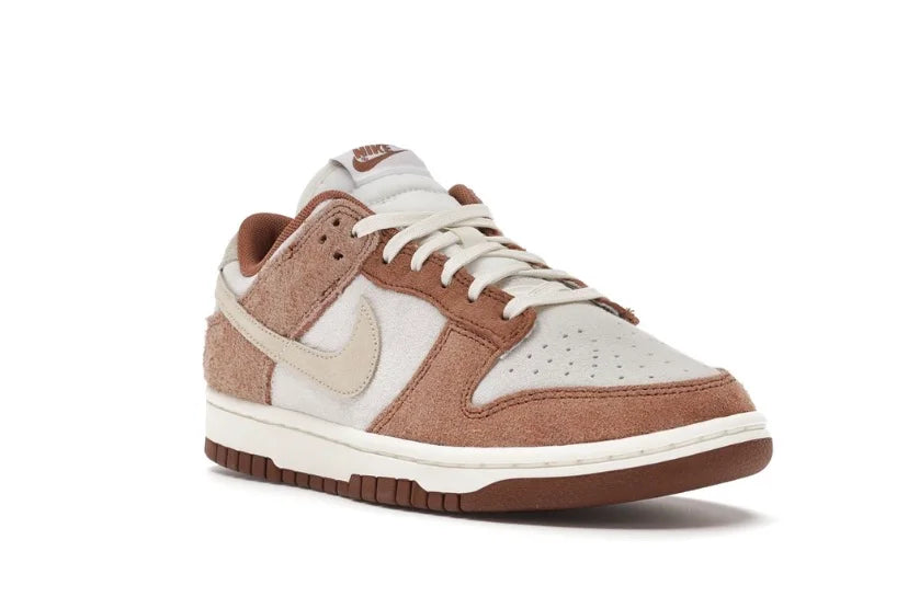 NIKE DUNK LOW MEDIUM CURRY