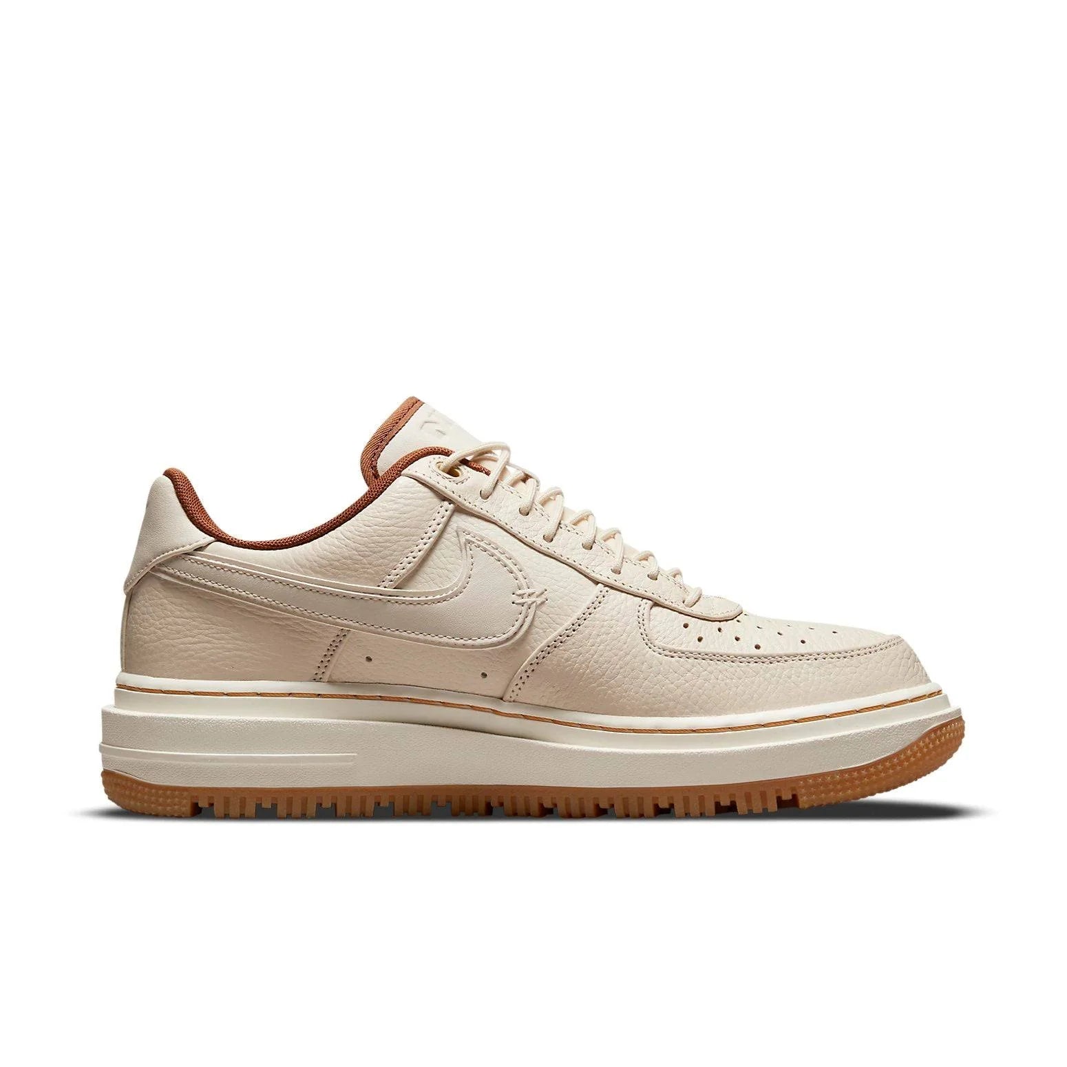 NIKE AIR FORCE 1 LUXE 'PECAN'