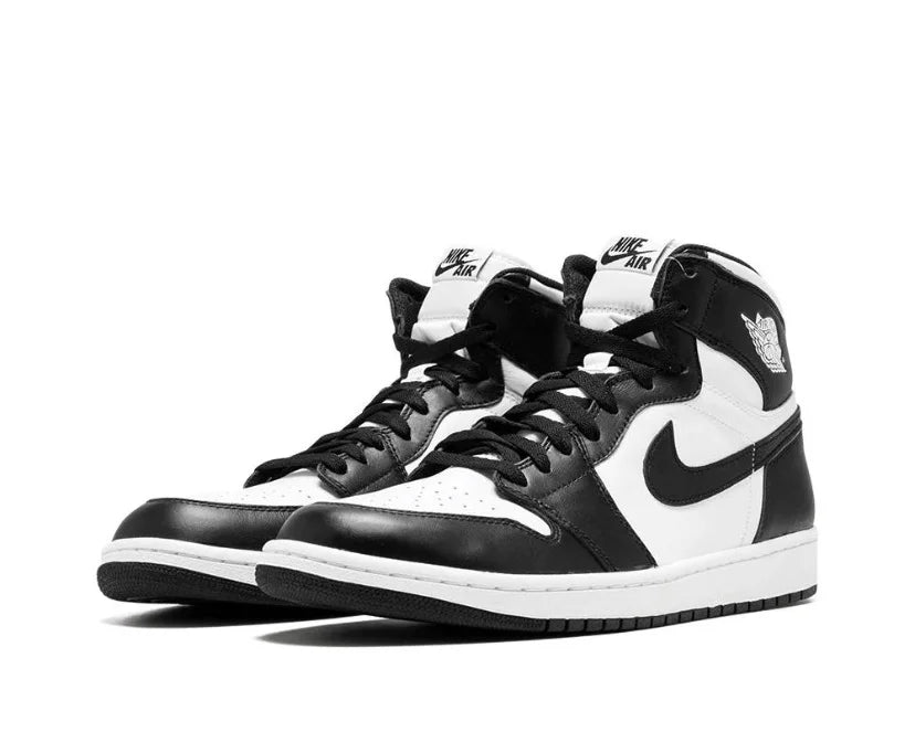 NIKE AIR JORDAN 1 RETRO BLACK/WHITE